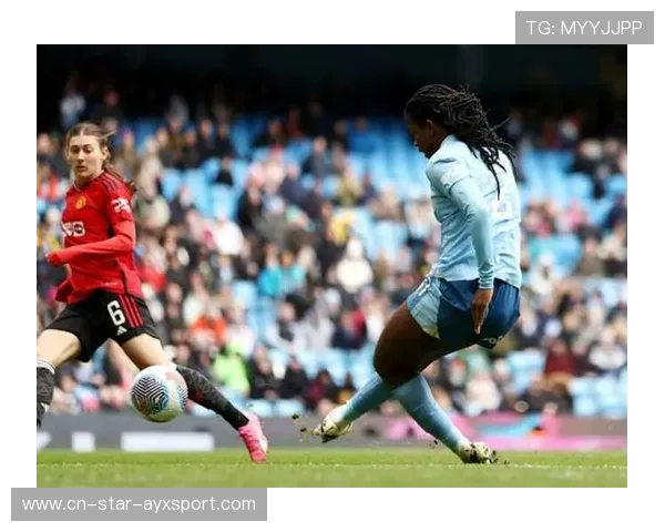 曼城右路传中直接点杀对手禁区，攻势如潮尽显霸气